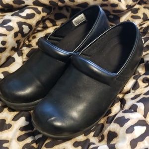 Clogs